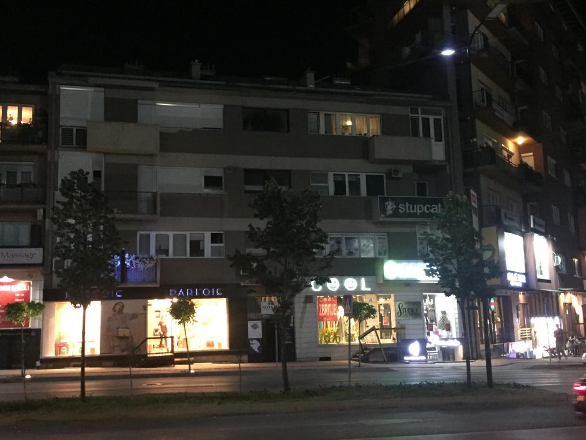 Central Apartment Pristina Exterior foto